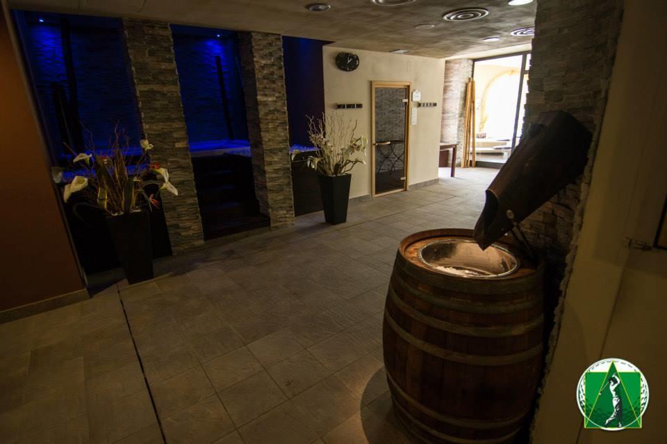 Golf Valcurone Hotel Momperone Kültér fotó