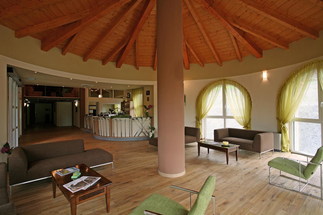 Golf Valcurone Hotel Momperone Kültér fotó
